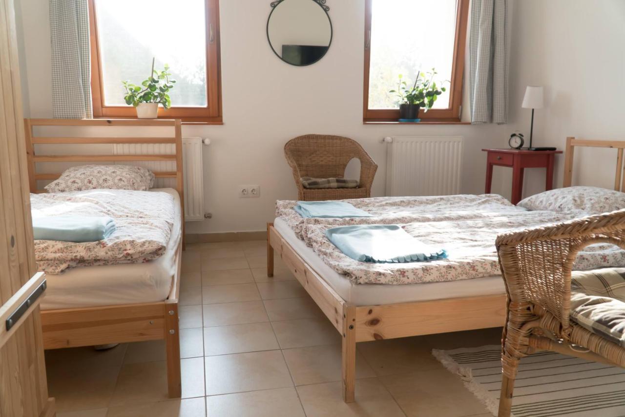 Kun Pista Vendeghaz Otel Vertesboglar Dış mekan fotoğraf
